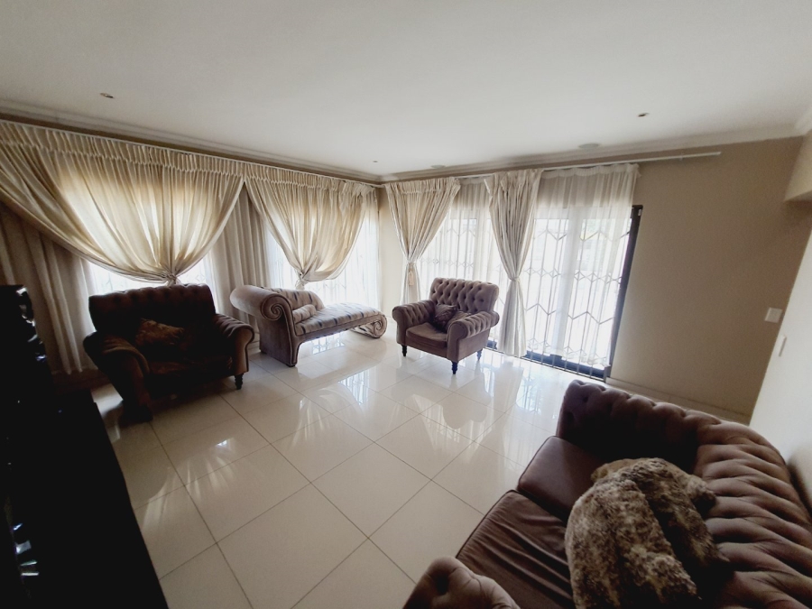 4 Bedroom Property for Sale in Waterkloof Glen Gauteng