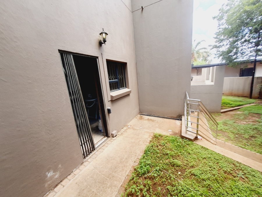 4 Bedroom Property for Sale in Waterkloof Glen Gauteng