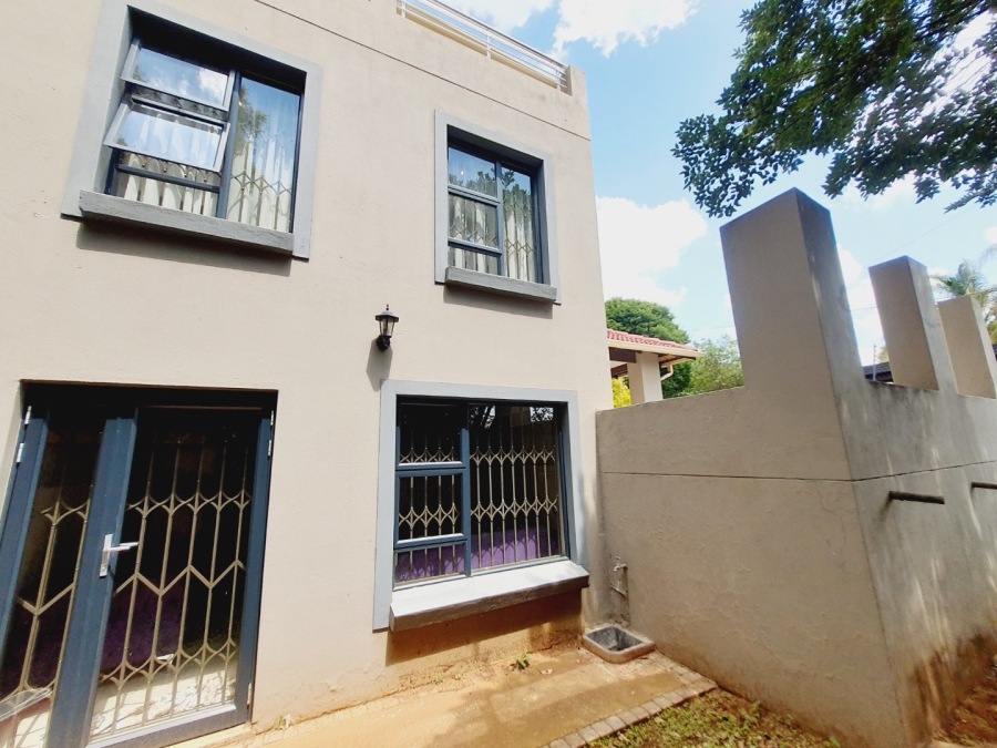 4 Bedroom Property for Sale in Waterkloof Glen Gauteng