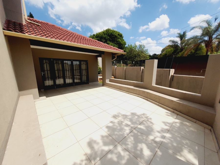 4 Bedroom Property for Sale in Waterkloof Glen Gauteng