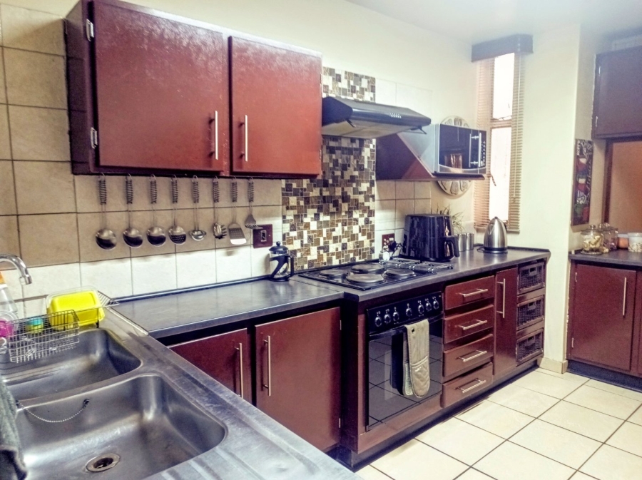 3 Bedroom Property for Sale in Parktown Estate Gauteng