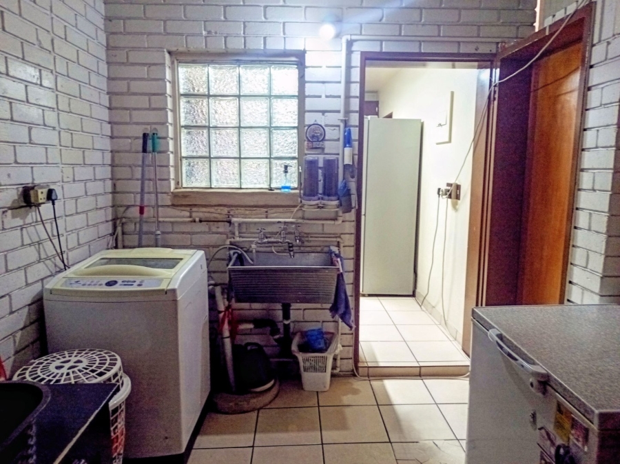 3 Bedroom Property for Sale in Parktown Estate Gauteng