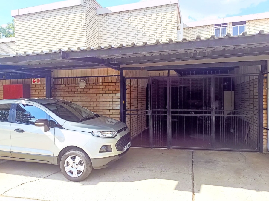 3 Bedroom Property for Sale in Parktown Estate Gauteng