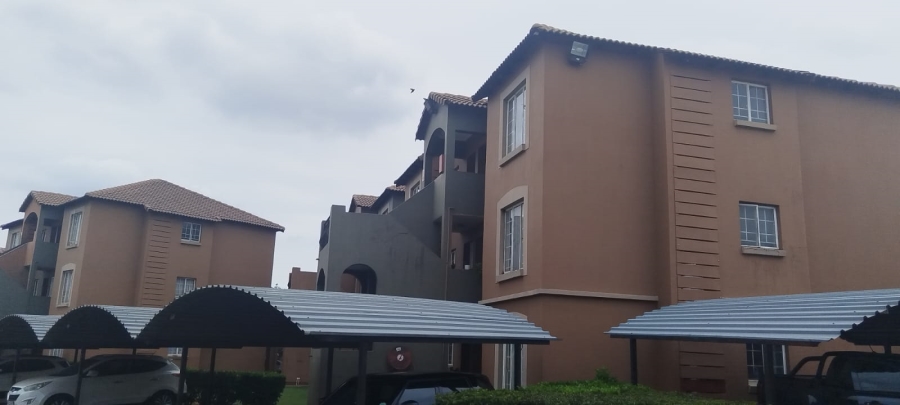 To Let 2 Bedroom Property for Rent in Castleview Gauteng