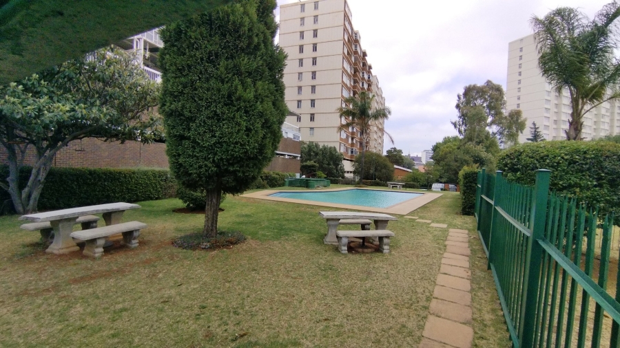 2 Bedroom Property for Sale in Bedford Gardens Gauteng