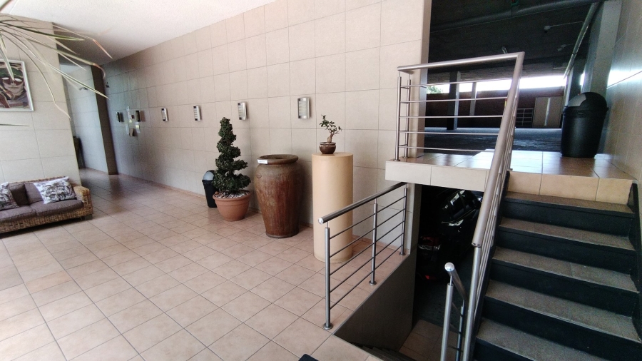 2 Bedroom Property for Sale in Bedford Gardens Gauteng