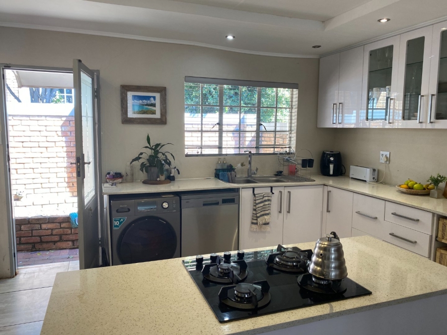 To Let 3 Bedroom Property for Rent in North Riding Gauteng