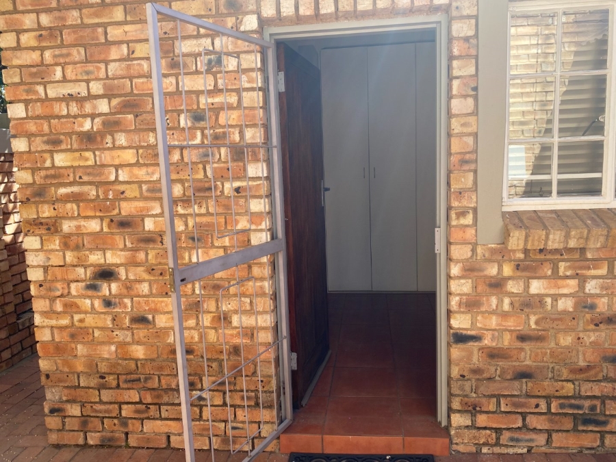 To Let 3 Bedroom Property for Rent in North Riding Gauteng