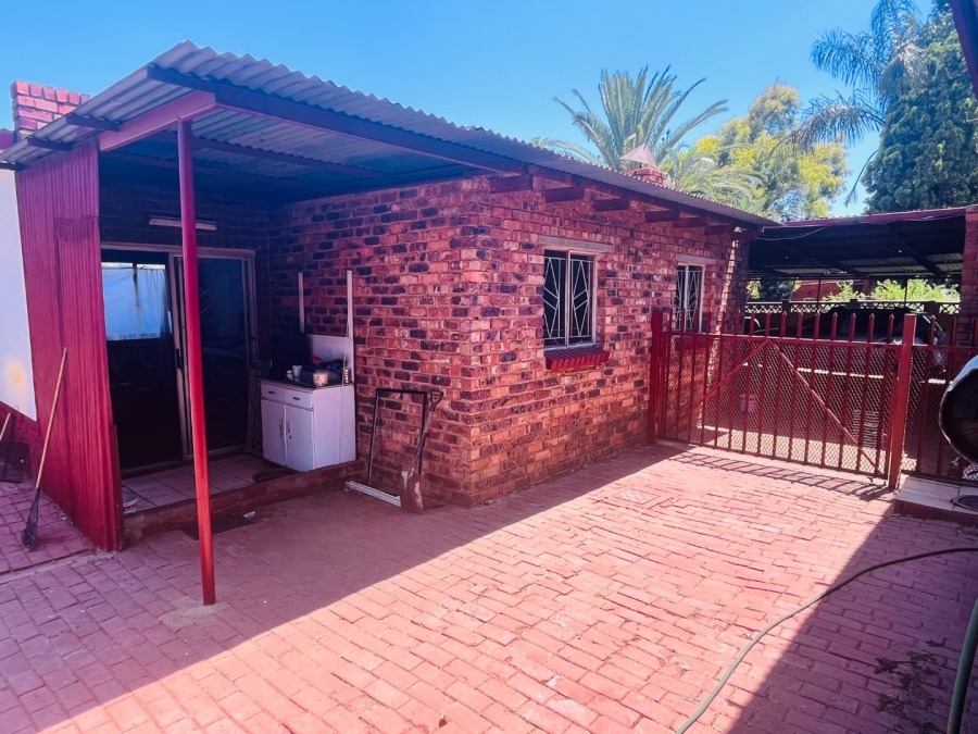 3 Bedroom Property for Sale in West Park Gauteng