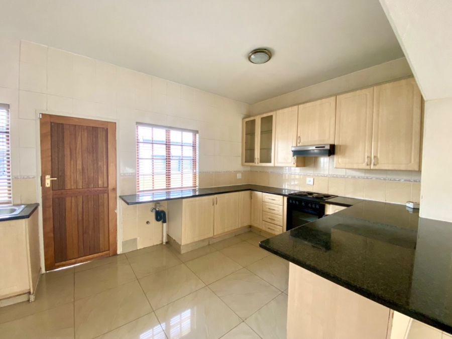 To Let 3 Bedroom Property for Rent in Halfway Gardens Gauteng