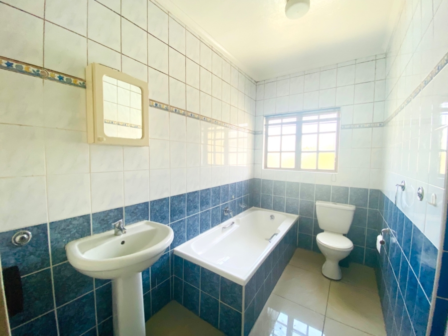 To Let 3 Bedroom Property for Rent in Halfway Gardens Gauteng