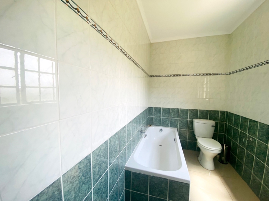 To Let 3 Bedroom Property for Rent in Halfway Gardens Gauteng