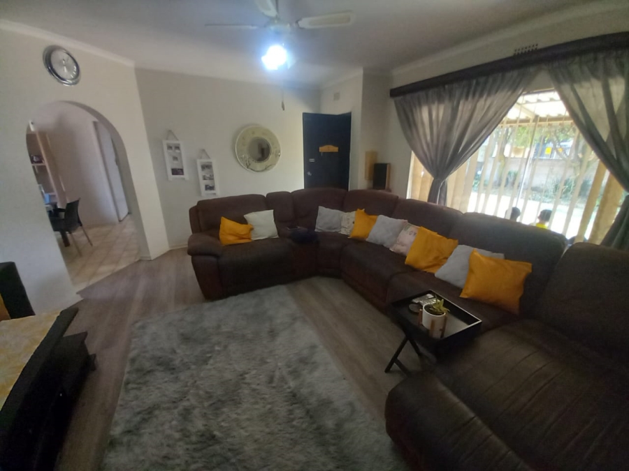 To Let 4 Bedroom Property for Rent in Witkoppie Ridge Gauteng