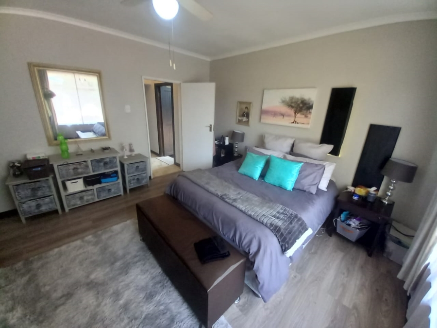 To Let 4 Bedroom Property for Rent in Witkoppie Ridge Gauteng