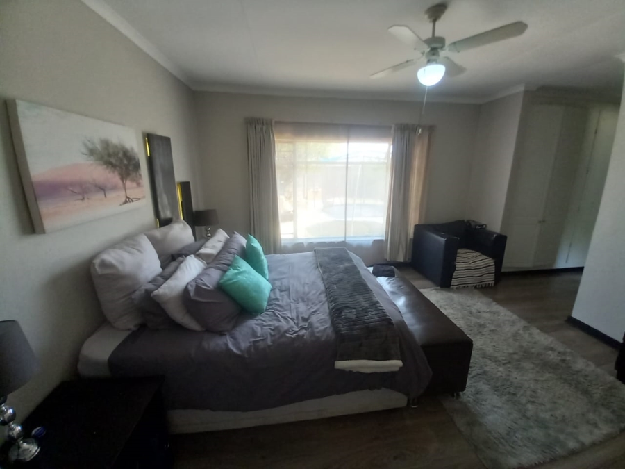 To Let 4 Bedroom Property for Rent in Witkoppie Ridge Gauteng