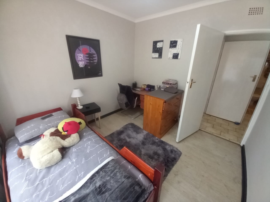 To Let 4 Bedroom Property for Rent in Witkoppie Ridge Gauteng