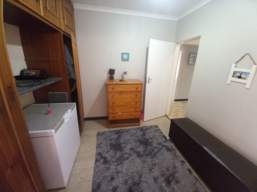 To Let 4 Bedroom Property for Rent in Witkoppie Ridge Gauteng