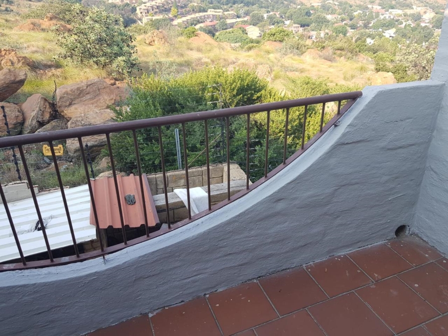 2 Bedroom Property for Sale in Ridgeway Gauteng