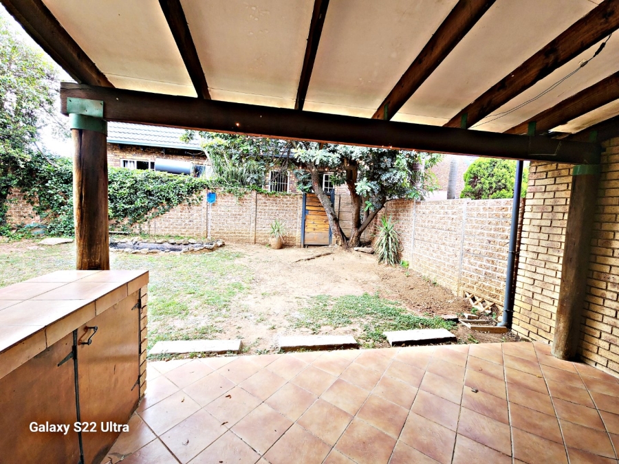 To Let 3 Bedroom Property for Rent in Van Riebeeck Park Gauteng