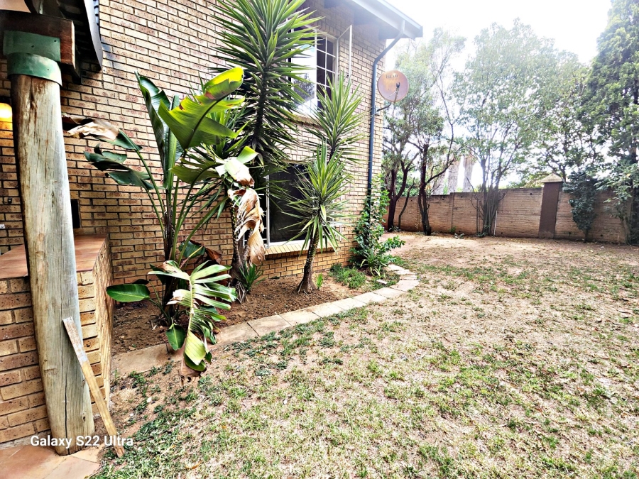 To Let 3 Bedroom Property for Rent in Van Riebeeck Park Gauteng