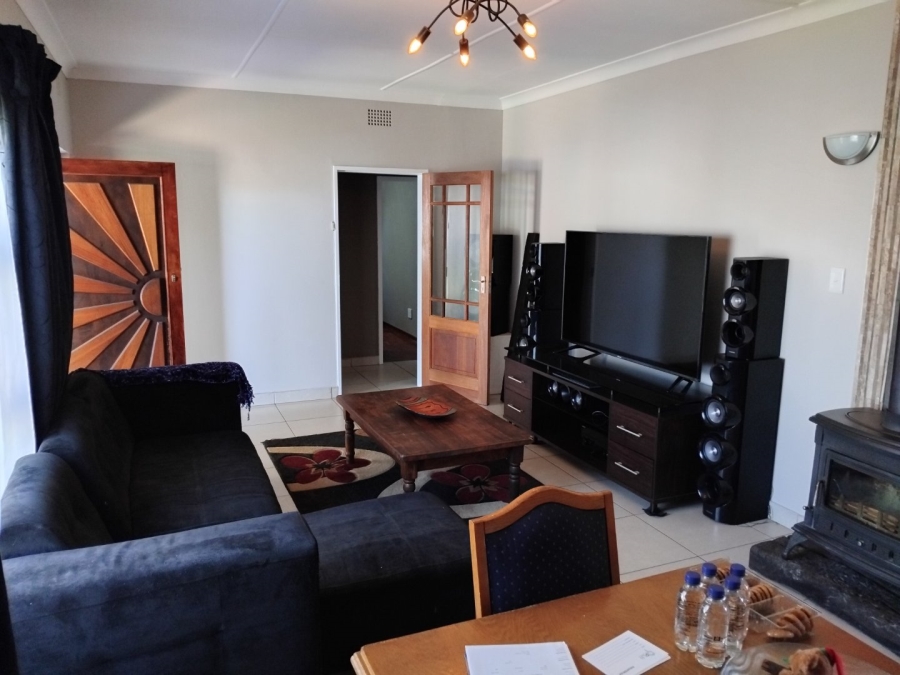 3 Bedroom Property for Sale in Homestead Gauteng