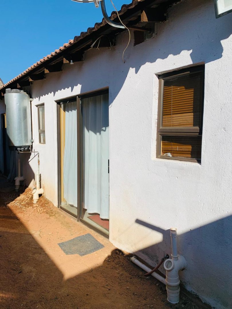 3 Bedroom Property for Sale in Soshanguve VV Gauteng