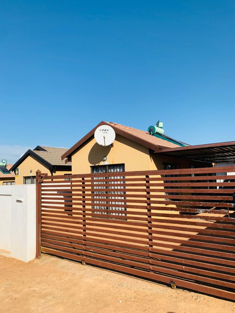 3 Bedroom Property for Sale in Soshanguve VV Gauteng