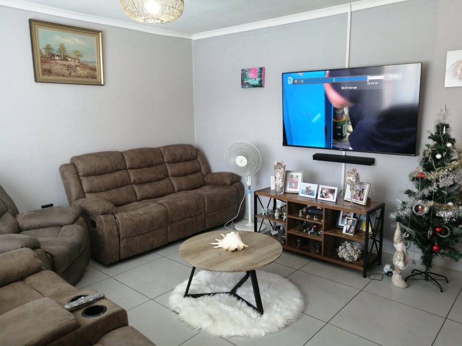 2 Bedroom Property for Sale in Strubenvale Gauteng