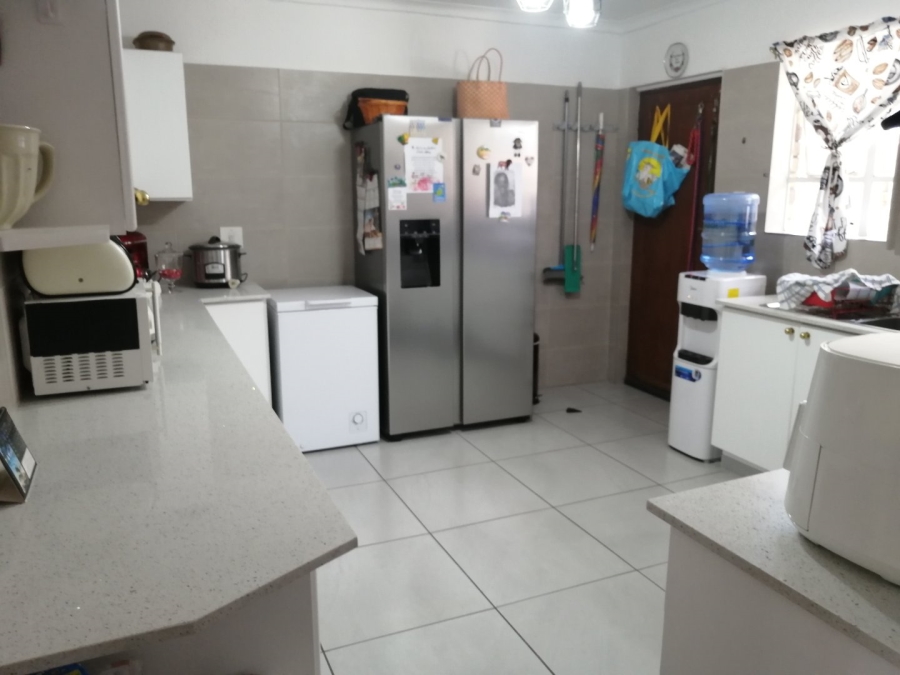 2 Bedroom Property for Sale in Strubenvale Gauteng