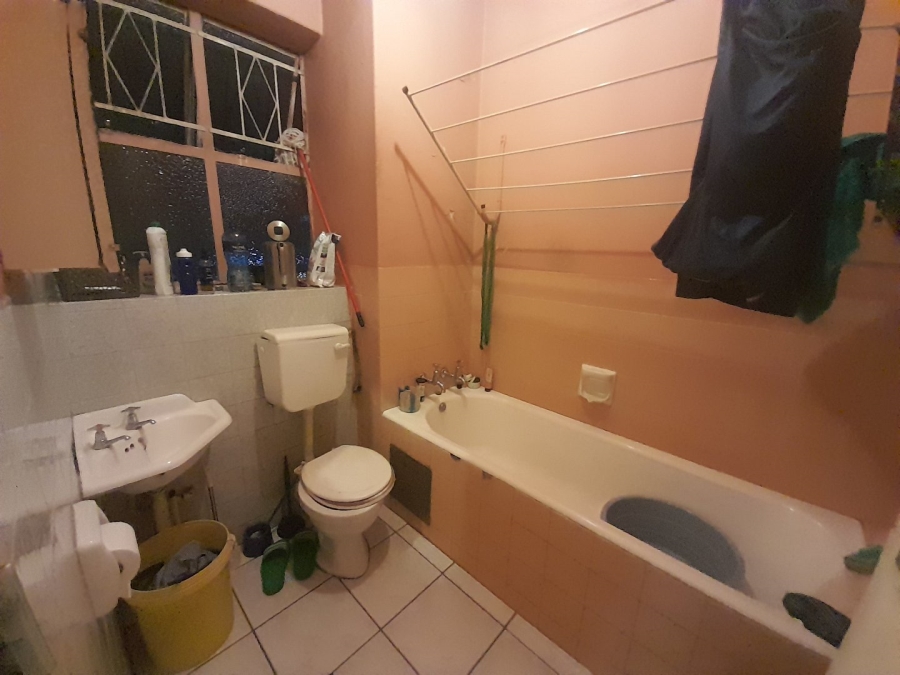 1 Bedroom Property for Sale in Sunnyside Gauteng