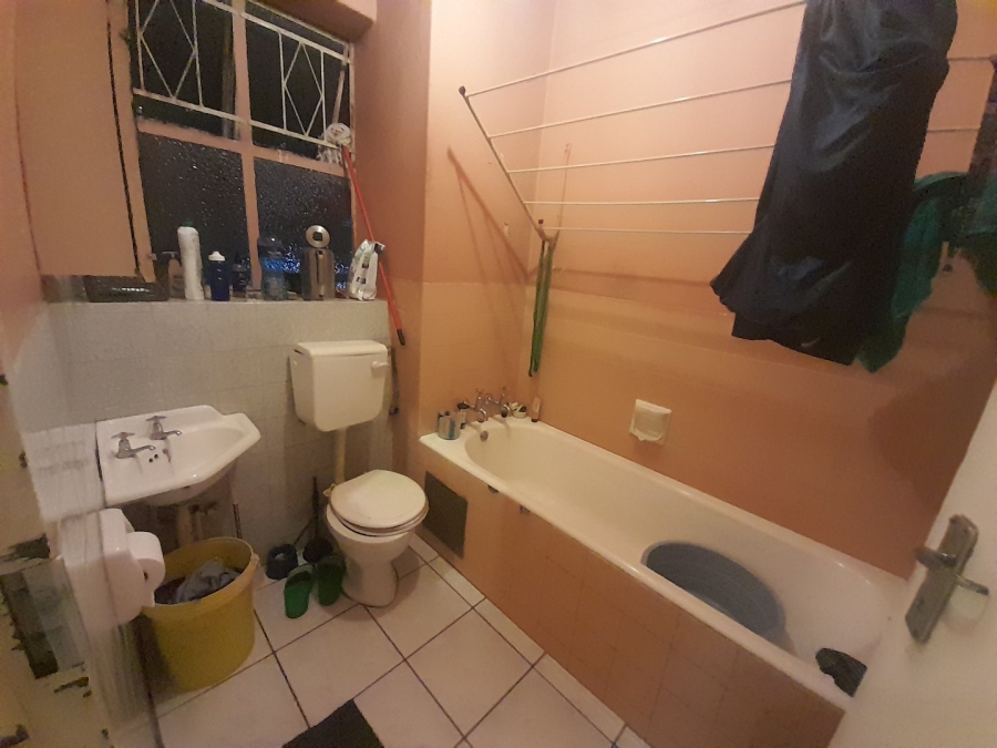 1 Bedroom Property for Sale in Sunnyside Gauteng