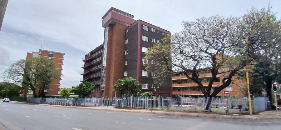 1 Bedroom Property for Sale in Sunnyside Gauteng