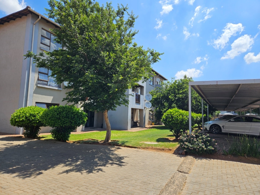 2 Bedroom Property for Sale in Eveleigh Gauteng