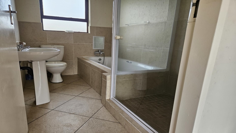 2 Bedroom Property for Sale in Eveleigh Gauteng