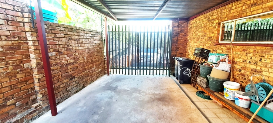 3 Bedroom Property for Sale in Moreleta Park Gauteng