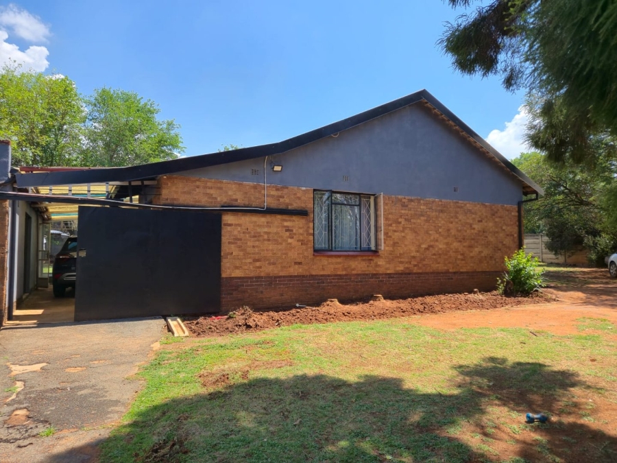 To Let 3 Bedroom Property for Rent in Elspark Gauteng