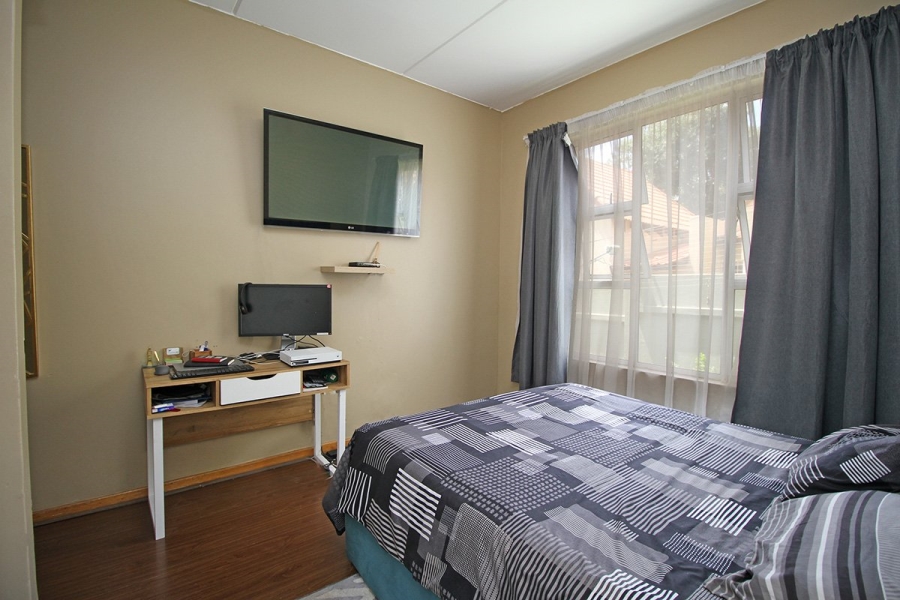 2 Bedroom Property for Sale in Bryanston Gauteng