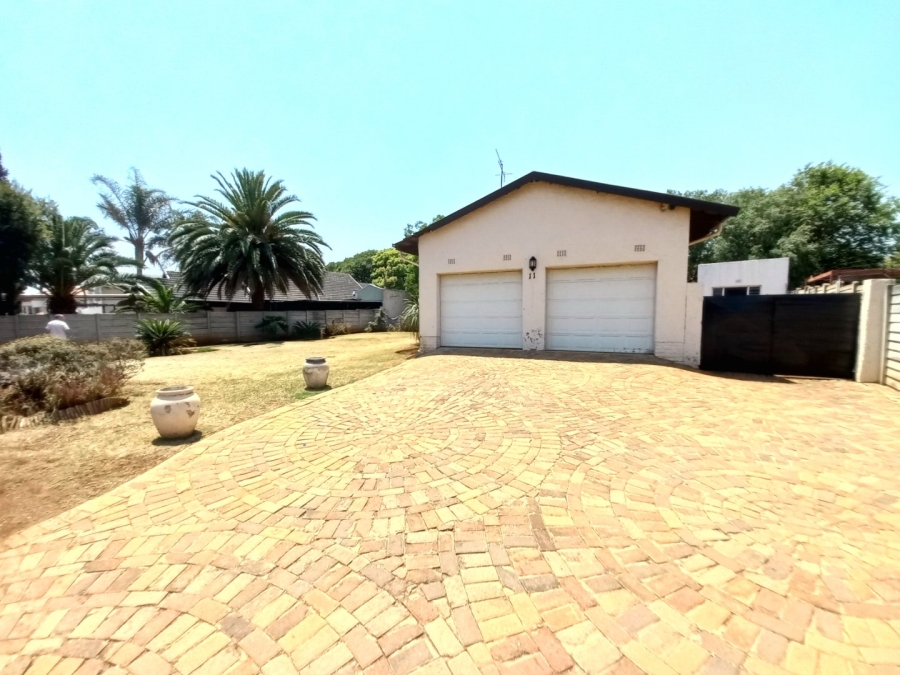 4 Bedroom Property for Sale in Croydon Gauteng