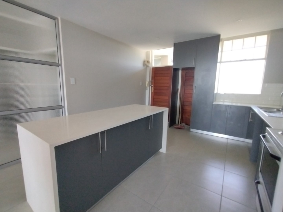 To Let 2 Bedroom Property for Rent in Dowerglen Gauteng