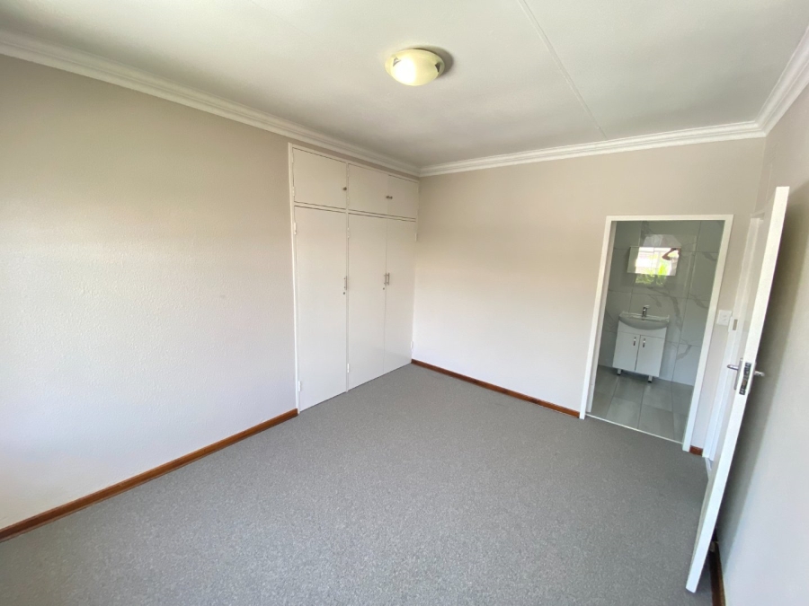 3 Bedroom Property for Sale in Brackenhurst Gauteng