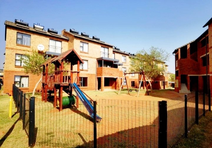 2 Bedroom Property for Sale in Boardwalk Gauteng