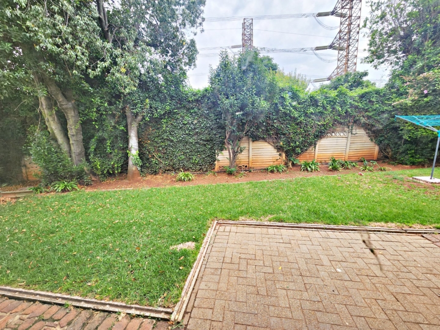 To Let 2 Bedroom Property for Rent in Simmerfield Gauteng