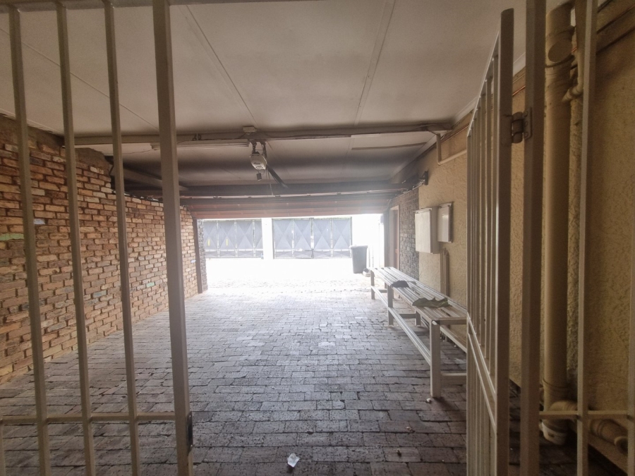 To Let 2 Bedroom Property for Rent in Simmerfield Gauteng