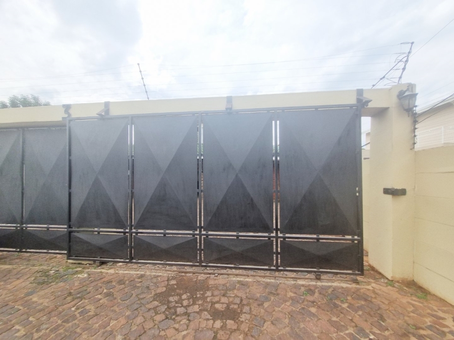 To Let 2 Bedroom Property for Rent in Simmerfield Gauteng