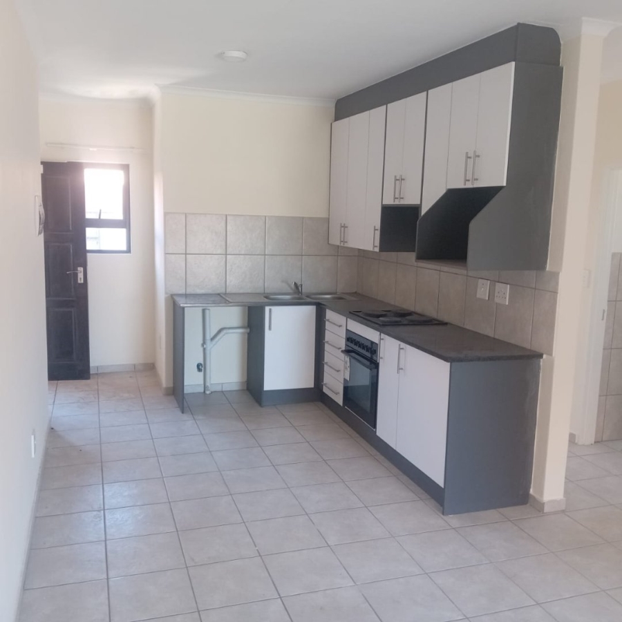 To Let 2 Bedroom Property for Rent in Cloverdene Gauteng