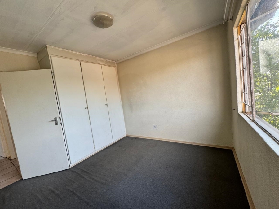 To Let 2 Bedroom Property for Rent in Vorna Valley Gauteng