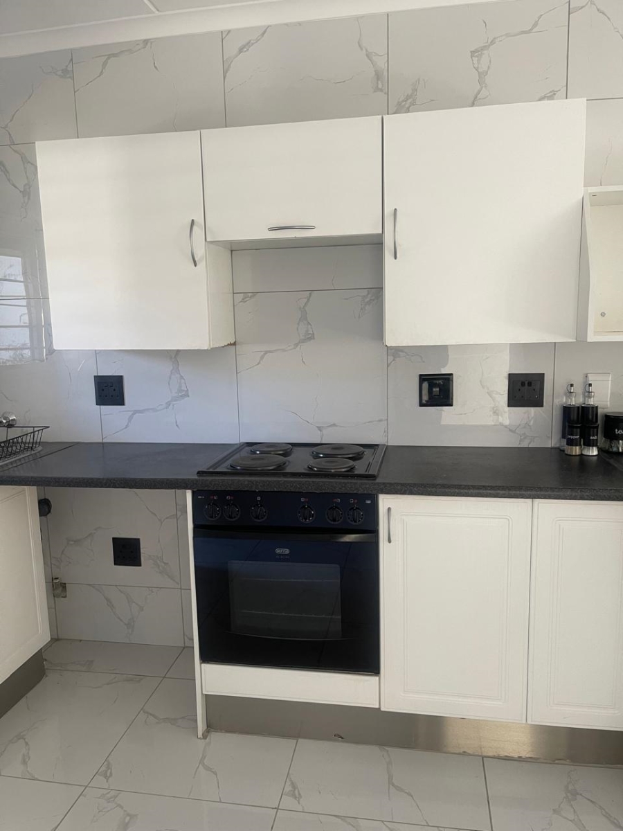 To Let 2 Bedroom Property for Rent in Sunninghill Gauteng