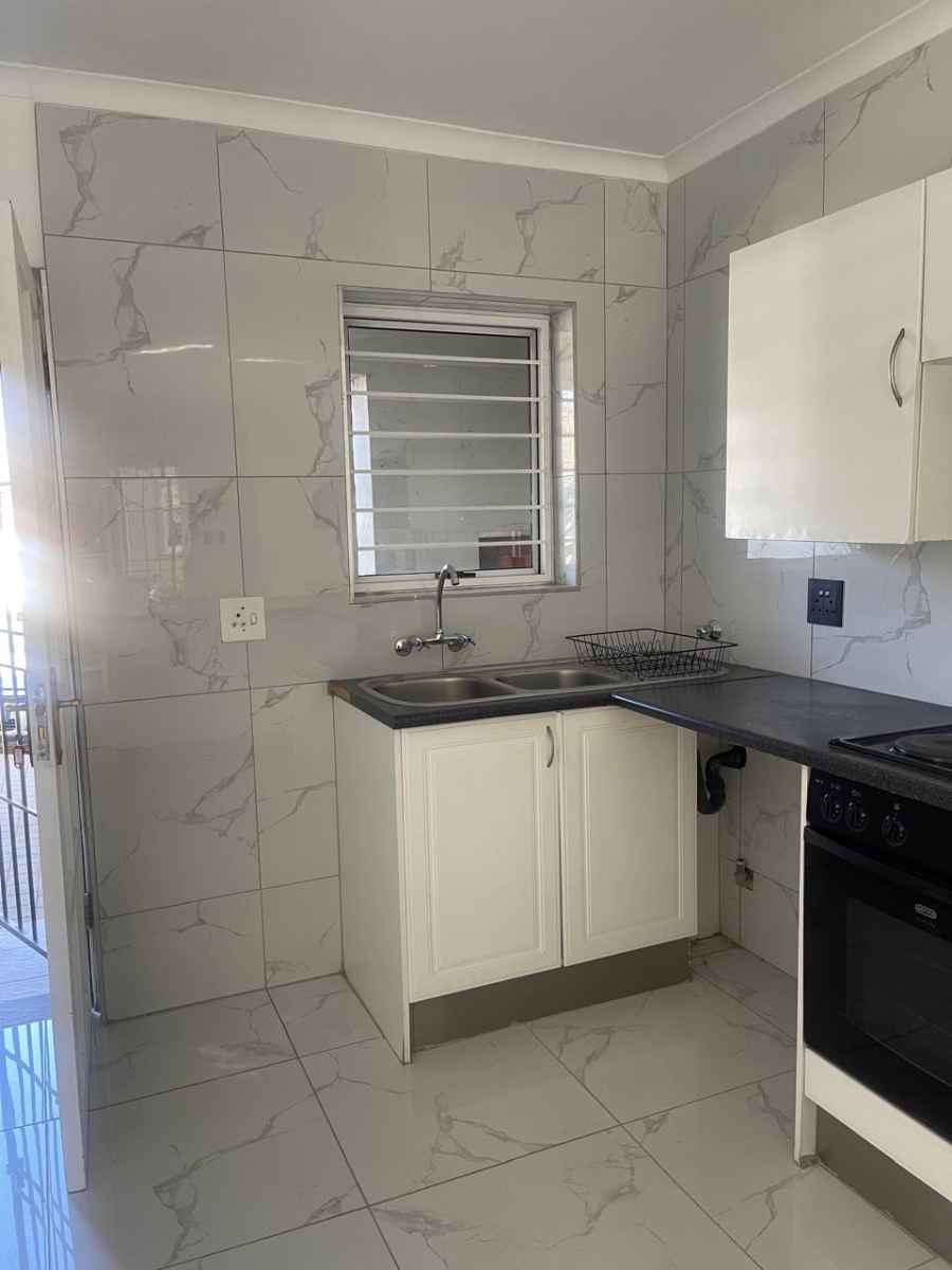 To Let 2 Bedroom Property for Rent in Sunninghill Gauteng