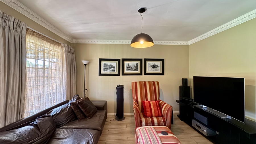 3 Bedroom Property for Sale in Pierre Van Ryneveld Gauteng