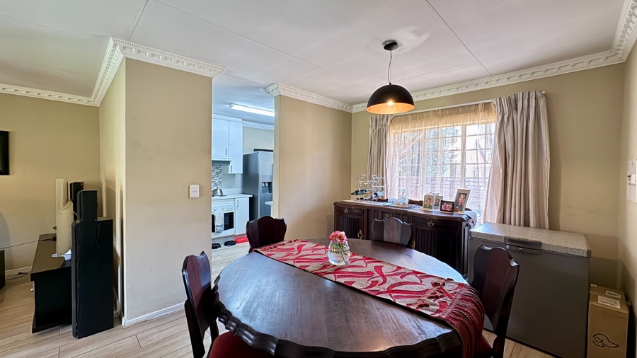 3 Bedroom Property for Sale in Pierre Van Ryneveld Gauteng